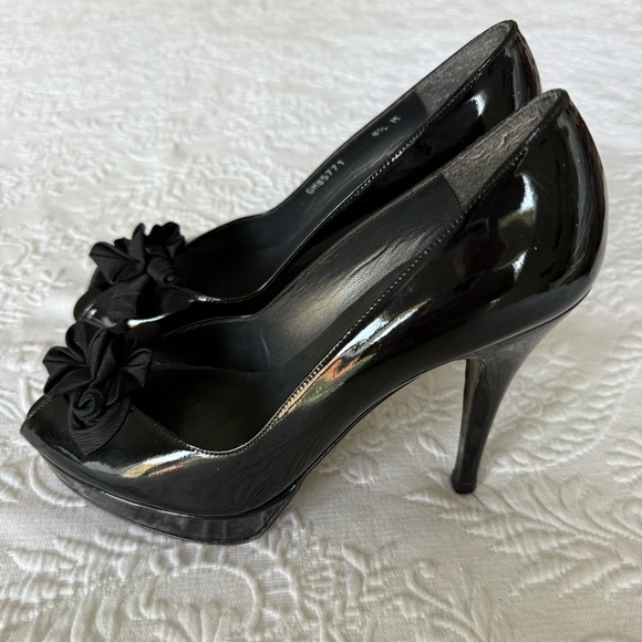 Stuart WEITZMAN Black Patent Leather peep toe Heels Size 8.5 - Picture 1 of 11